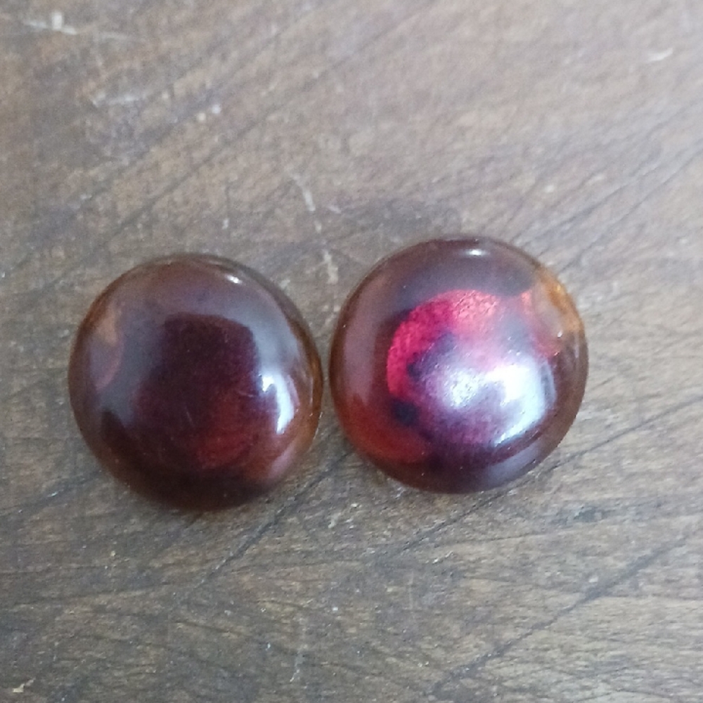 Source Unknown Brown and Red Round Dome Clip-on Earrings